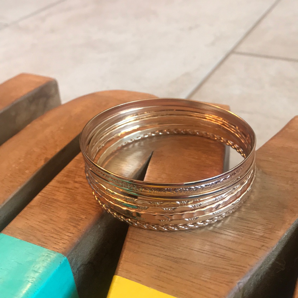 Gold Bangle Set!